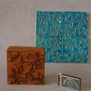 Fliesenstempel aus Hartholz